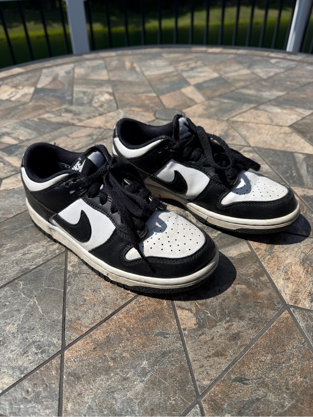 Nike Kids Black and White Low-Top Sneakers with Swoosh